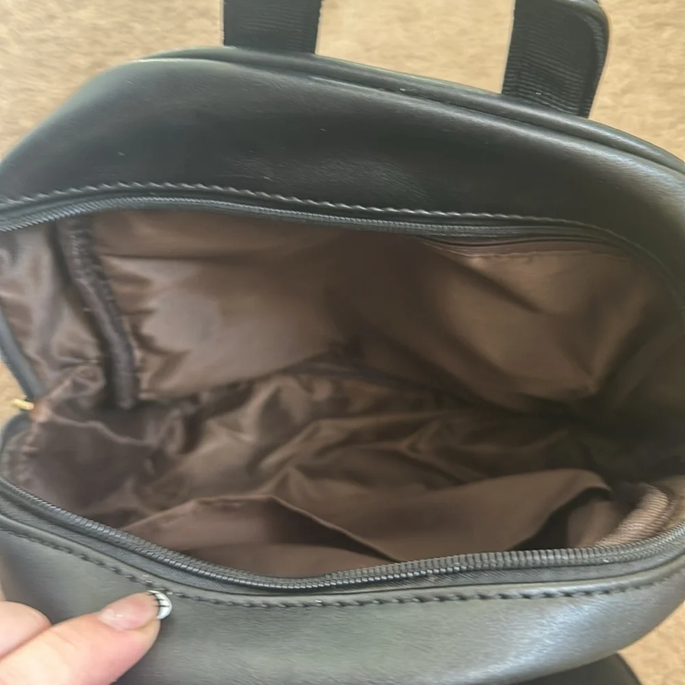 Small backpack - Picture 2 of 4